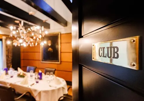 Unser Stammtisch findet jeden zweiten Mittwoch in den ungeraden Kalenderwochen im Restaurant „Rudolph’s“ in Ilten statt.